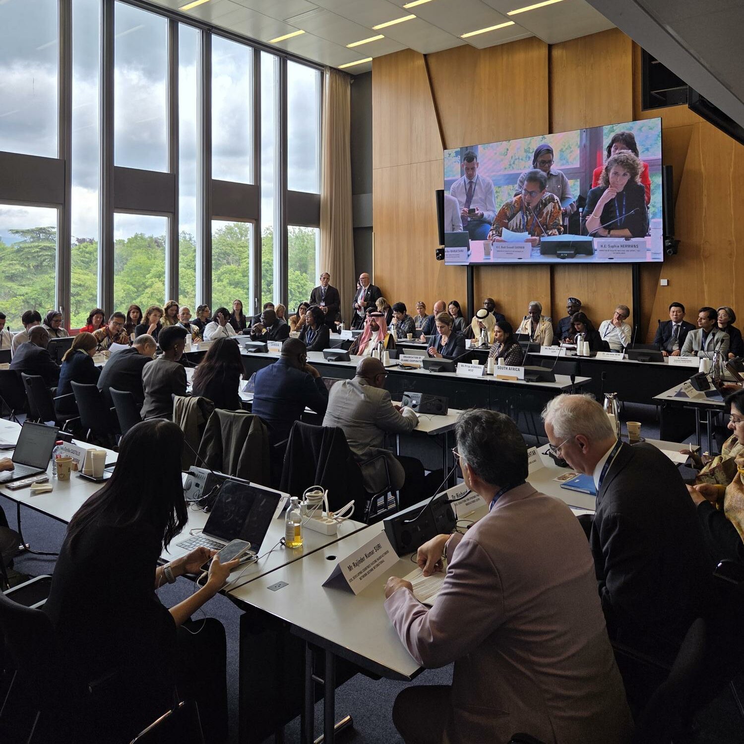Indonesia and DCVMN co-organise official WHA79 side event “Advancing ...